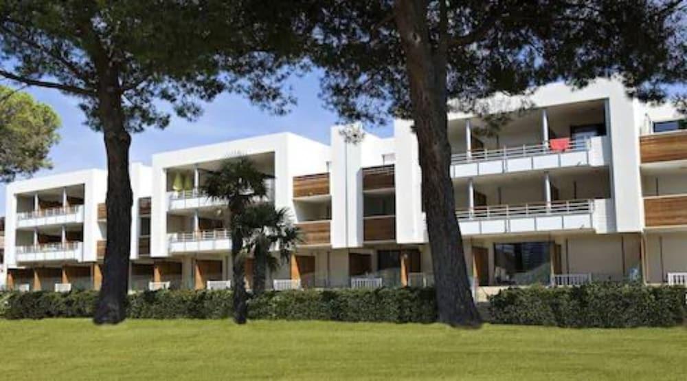 Vacanceole - Residence Carre Marine Mandelieu Eksteriør bilde